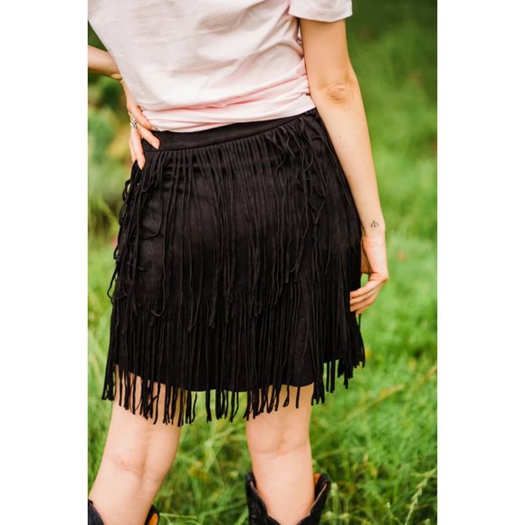 SMOOTH DREAM FRINGE SKIRT - Picture 2 of 4